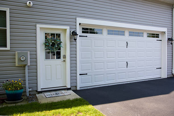 24/7 Emergency Garage Door Panel Replacement experts in Rock Creek, AL